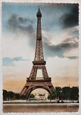 Paris Postcard / La Tour Eiffel