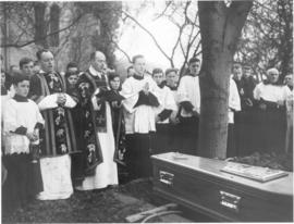 J.M. McMullen's Funeral- At the Grave 1934