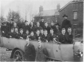 Community at St Anne's Sutton 1924c Outing Llandudno