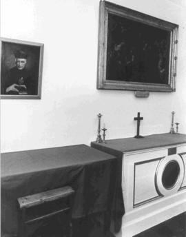 Bl. Charles's cell: Close-up of his last mass altar